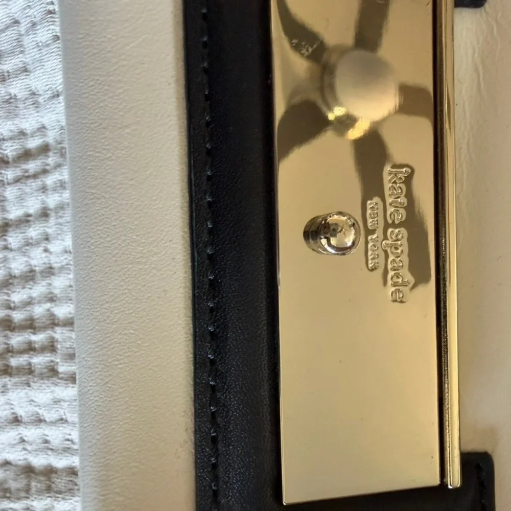 Kate Spade Carroll Park Mini Penelope Crossbody Bag White Black Leather Purse